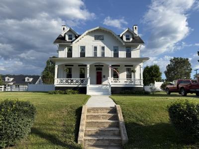 2727 Third Avenue, Huntington, West Virginia 25702, USA