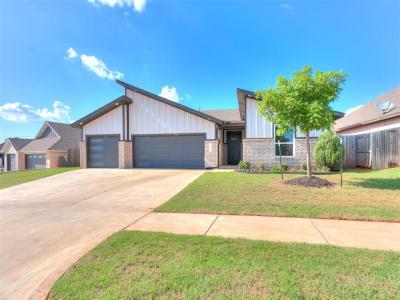 8221 NW 152nd Terrace, Edmond, Oklahoma 73013, USA