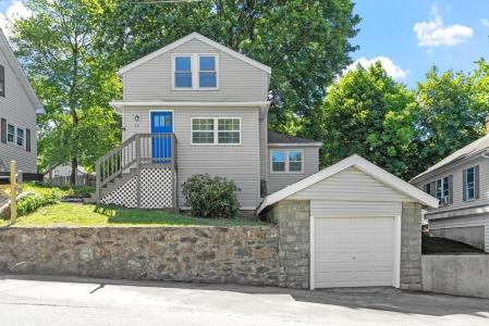 12 Shore Dr, Auburn, Massachusetts 01501, USA