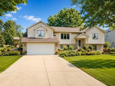 10864 Blue Mountain Avenue, Blue Mounds, Wisconsin 53517, USA