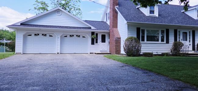 9 McKinley Drive, Lewiston, Maine 04240, USA