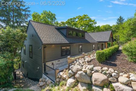 1420 Pettibone Lake Road, Highland, Michigan 48356, USA