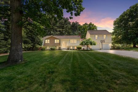 12 Albion Road, Billerica, Massachusetts 01821, USA