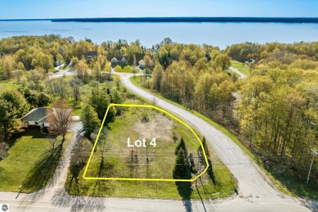 00 S Donnybrook Road, Suttons Bay, Michigan 49682, USA