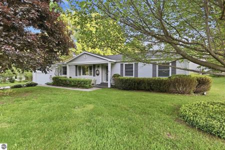 10062 E Claremont Drive, Traverse City, ميشيغان 49684, الولايات المتحدة