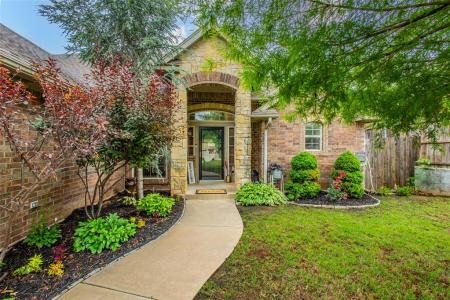 10904 Blue Sky Drive, Midwest City, Oklahoma 73130, USA