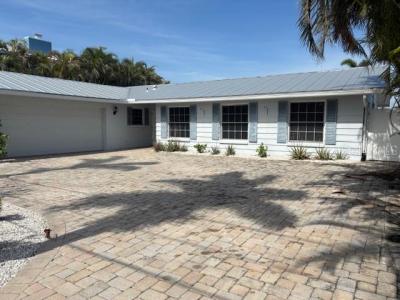 12055 4th Street E, Treasure Island, Florida 33706, USA