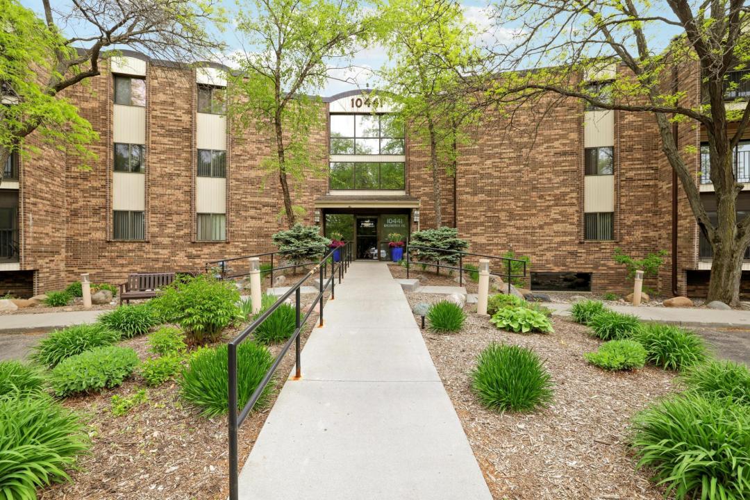 10441 Greenbrier Road , 311, Minnetonka, ミネソタ 55305, アメリカ合衆国
