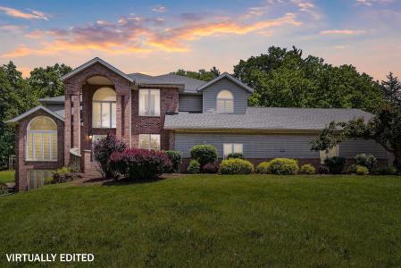 106 NE 12th Street, Waverly, Iowa 50677, USA