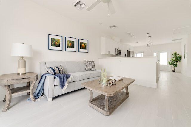 2 BED MIZPAH, West Bay, Grand Cayman, Quần Đảo Cayman