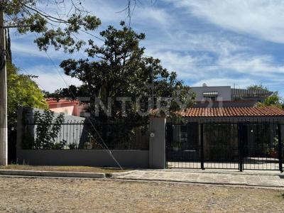 Calle Naranjos, Fraccionamiento La Villita 210,, Chapala, Jalisco 45920, México