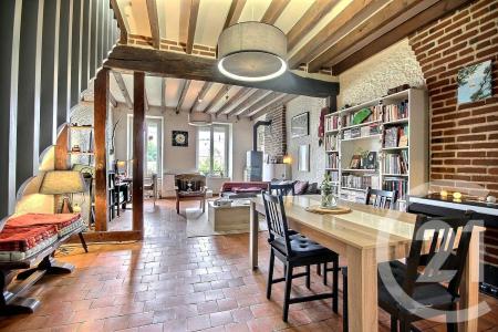 Blois, Centre-Val De Loire 41000, France