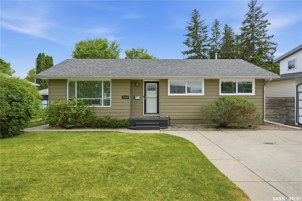 1710 DRINKLE STREET, Saskatoon, Saskatchewan S7J 0P7, Canada