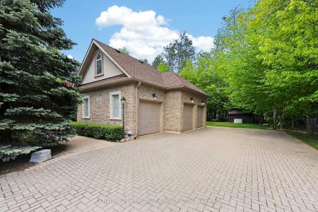 22 LLOYD COOK DRIVE E, Springwater, Ontario L9X 0H5, Canada