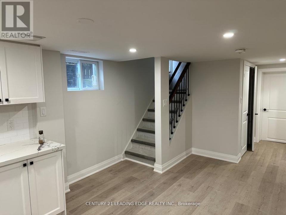 36 VERNON ROAD, Toronto (wexford-maryvale), Ontario M1R 1J2, Canadá