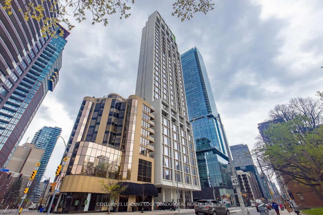 1315 BAY STREET, Toronto, Ontario M5R 0B3, Canada