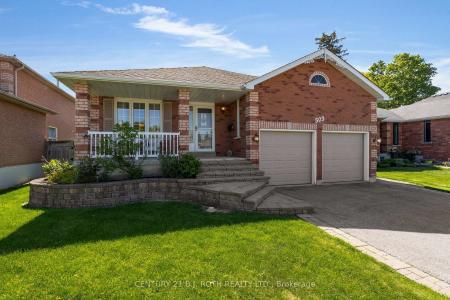 303 COXMILL ROAD, Barrie, Ontario L4N 8V3, Canada