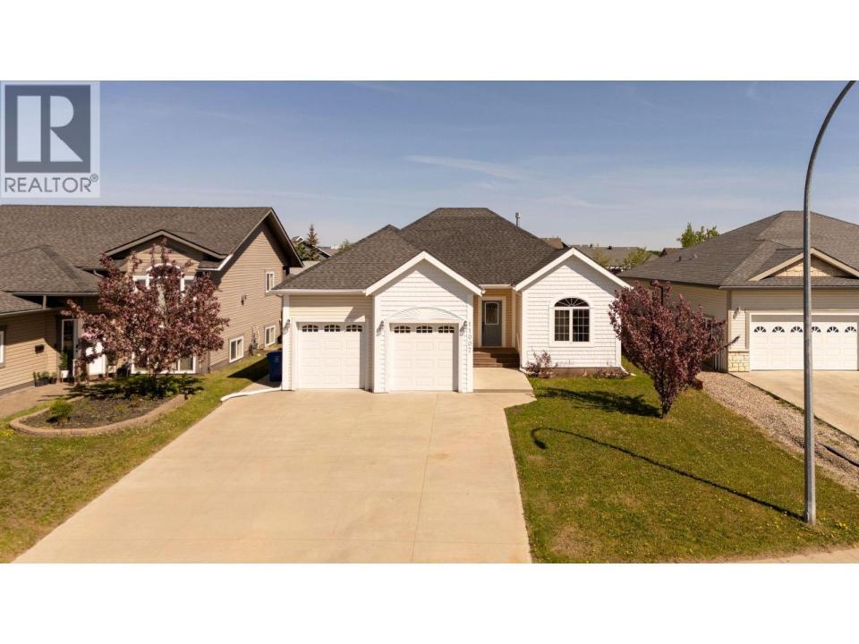 11007 88A STREET, Fort St. John, British Columbia V1J 7G2, Canada