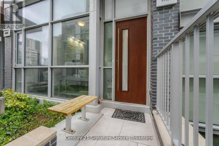 101 ERSKINE AVENUE, Toronto (mount Pleasant West), Ontario M4P 0C5, Kanada