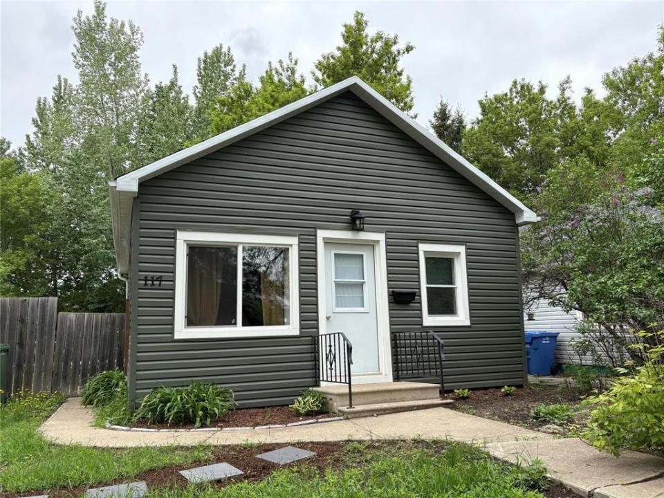 117 JOHNSON STREET, Dauphin, Manitoba R7N 2L6, CANADÁ
