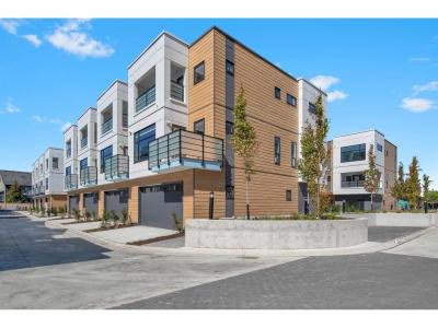 177 175A STREET, Surrey, British Columbia V3Z 1L1, Canada