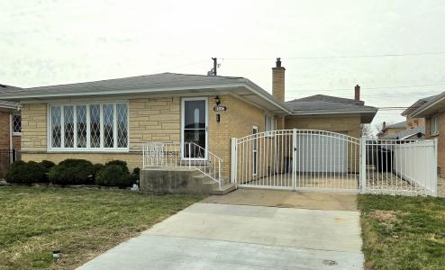 8517 W Carmen Avenue, Chicago, Illinois 60656, USA
