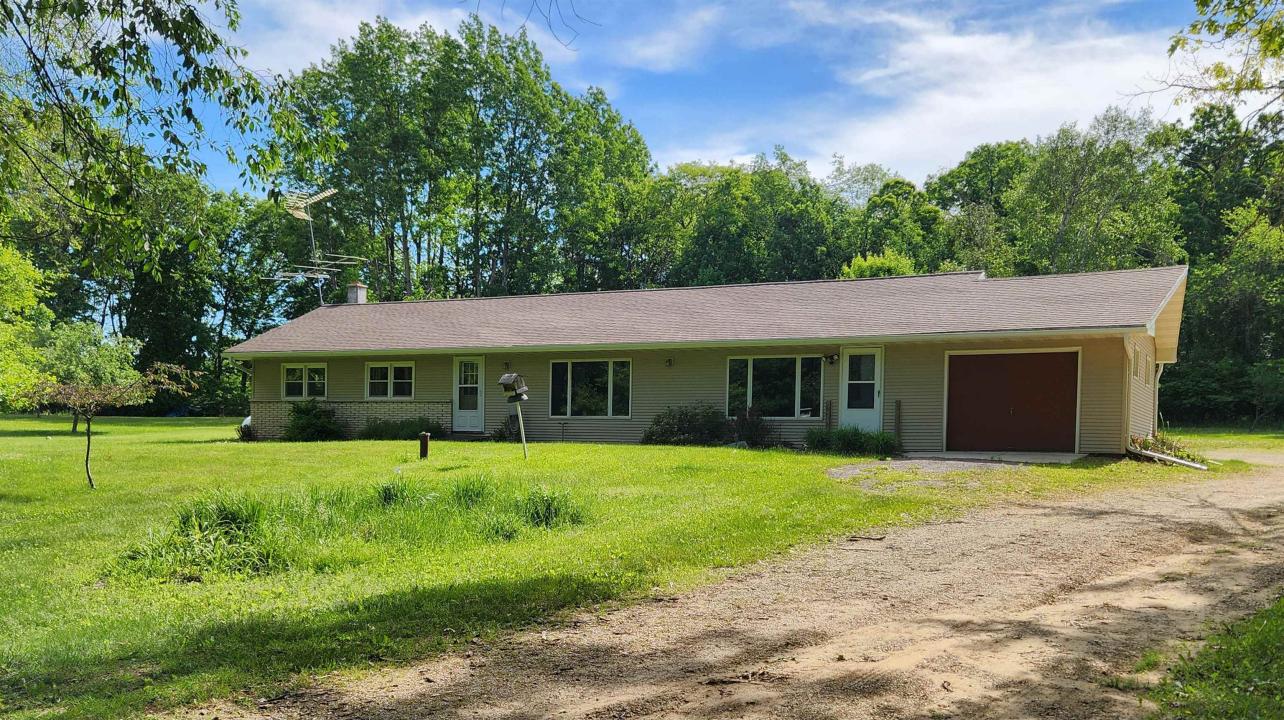 N3412 2nd Ave Avenue, Oxford, Wisconsin 53952, Estados Unidos