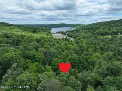 15 Chalet Court, Lake Harmony, Pennsylvania 18624, HOA KỲ
