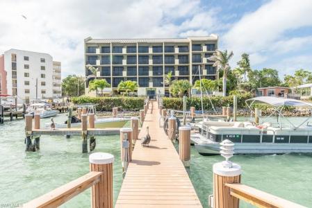 10 Tampa PL 505, Marco Island, Florida 34145, Stati Uniti