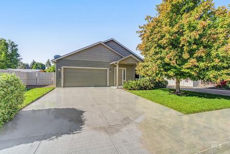 2303 E Elm Grove Dr, Nampa, Idaho 83686, USA