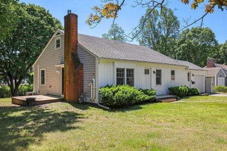 13 Center Hill Rd., Kingston, Massachusetts 02364, USA