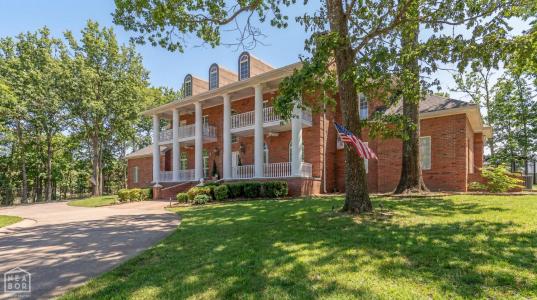1203 Yorkshire, Jonesboro, Arkansas 72401