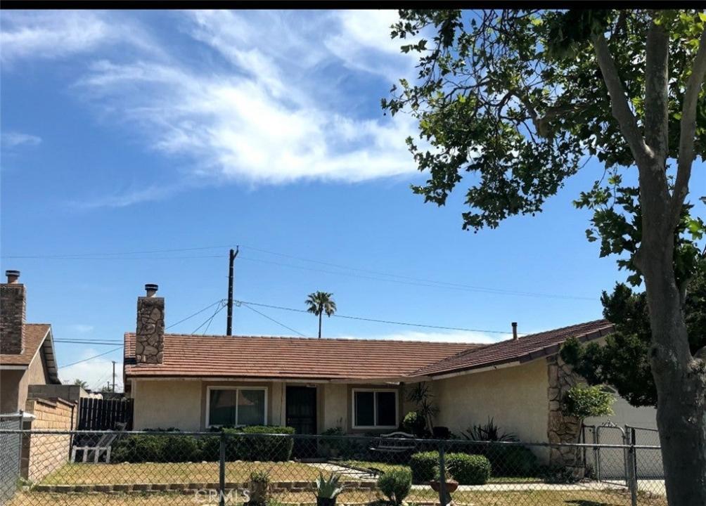9765 Sycamore, Fontana, California 92335, Estados Unidos