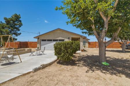 23560 Tussing Ranch, Apple Valley, California 92308, USA