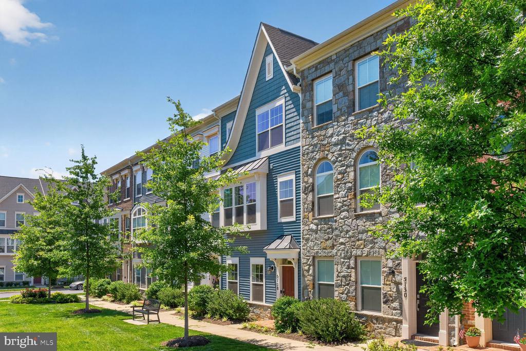5128 Ridgeview Retreat, Chantilly, Virginia 20151, Amerika Birleşik Devletleri