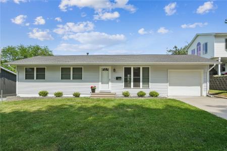 3618 Lynbrook Drive Ne, Cedar Rapids, Iowa 52402, Amerika Birleşik Devletleri
