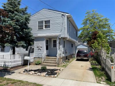 812 S 6th Street, Lindenhurst, NY 11757, USA