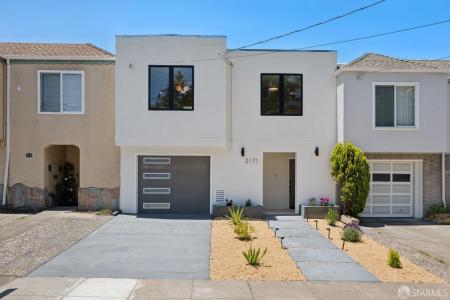 2171 12th, San Francisco, California 94116, USA