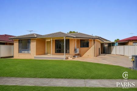 15 Ironside Street, St Johns Park, NSW 2176, Australia