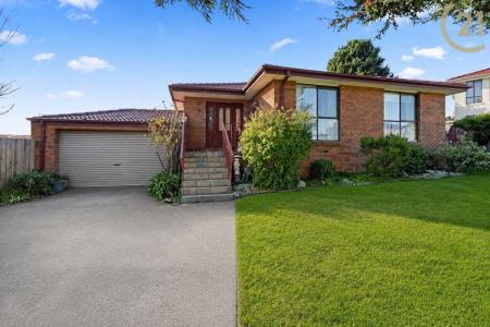 1 Piebald Court, Endeavour Hills, VIC 3802, Australia