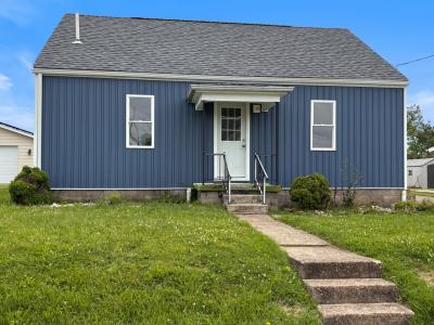 201 Heights Street, Weirton, West Virginia 26062, USA
