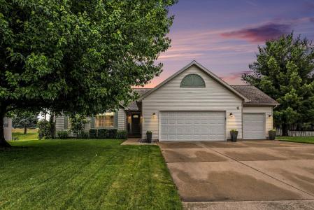 2632 Fairfield Drive, Zeeland, Michigan 49464, USA