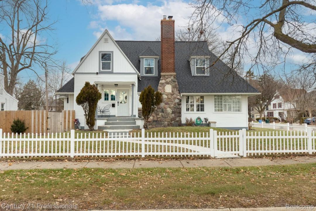 1500 W Saint Joseph Street, Lansing, Michigan 48915, États-Unis