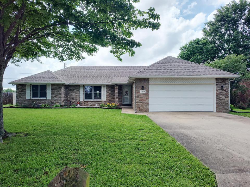 1505 S Sunset Avenue, Bolivar, Missouri 65613, États-Unis