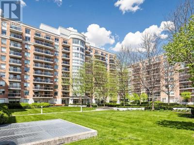 650 LAWRENCE AVENUE WEST, Toronto (englemount-lawrence), Ontario M6A 3E8, Kanada