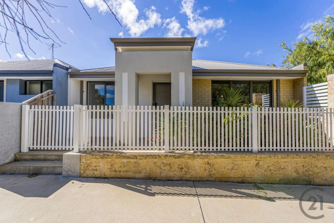 11 Tamarind Lane, Halls Head, WA 6210, Australien