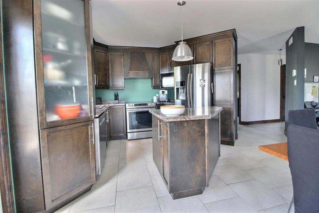 197 Av. Lafontaine, Rouyn-Noranda, 퀘벡주 J0Z 1Y2, 캐나다