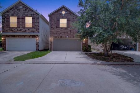 17027 Amarose Drive, Houston, Texas 77090, USA
