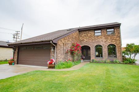 7022 Birchwood Avenue, Niles, Illinois 60714, USA