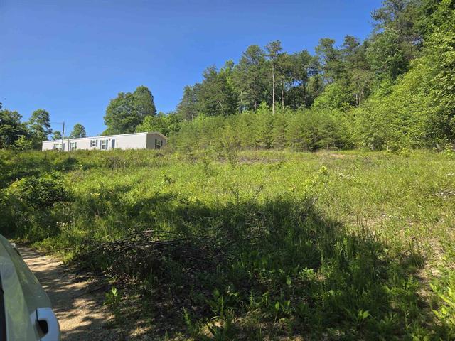 2512 Highway 2562, Blaine, Kentucky 41124, Estados Unidos